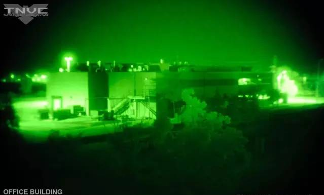 經(jīng)常有顧客詢問應該選購熱成像還是激光夜視儀,首先我們要之前他們的工作原理