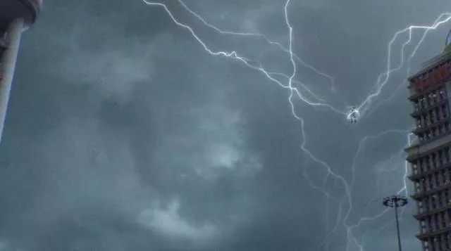 大雨傾城的這個(gè)季節(jié)，智慧城市安防監(jiān)控給你關(guān)懷