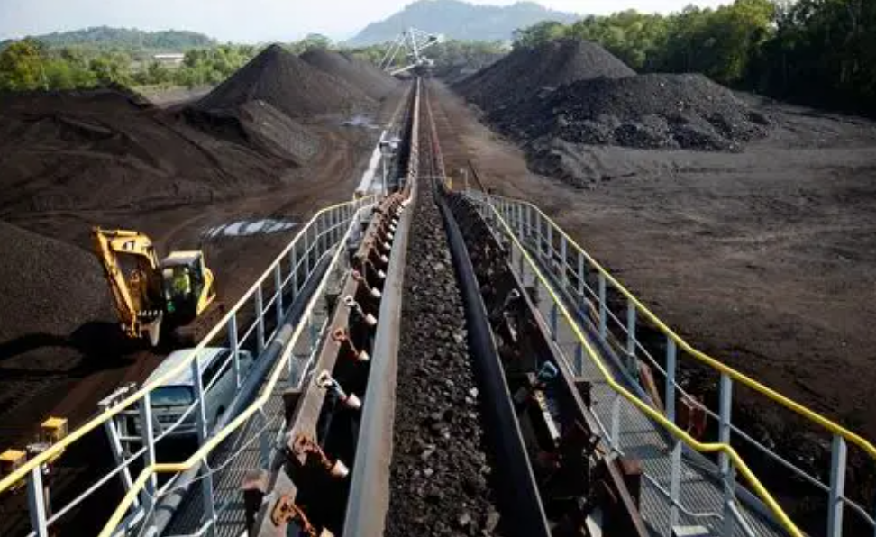 新疆煤礦周界火災(zāi)監(jiān)控預(yù)警案例，華瑞通三公里云臺雙光譜攝像機