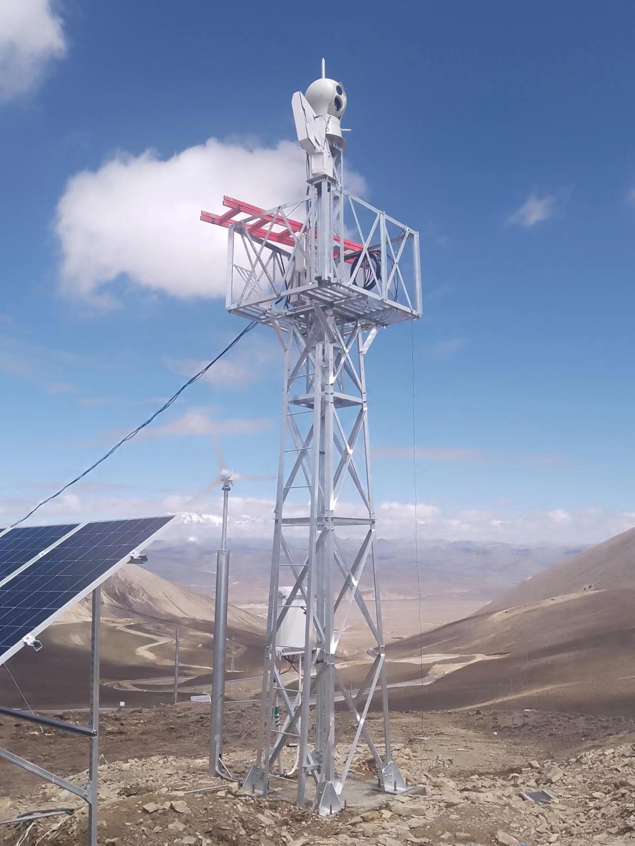 邊防監(jiān)控球型轉(zhuǎn)臺(tái)