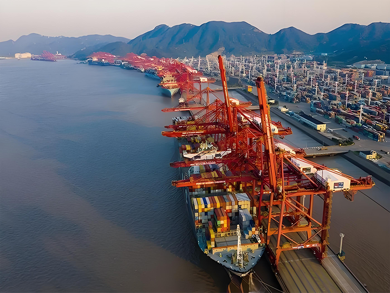 雙400萬高清網(wǎng)絡(luò)球型監(jiān)控攝像機